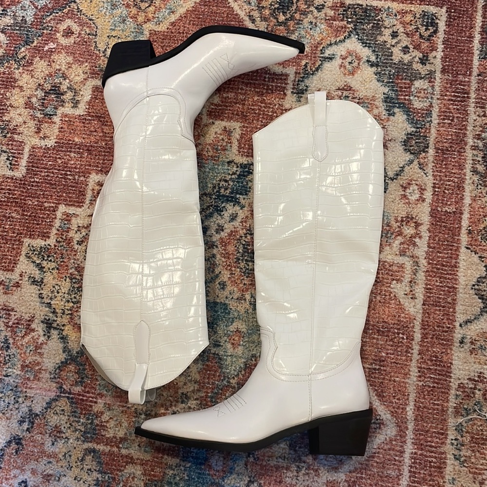 SOLD ON MERCARI - Picture 3 of 7